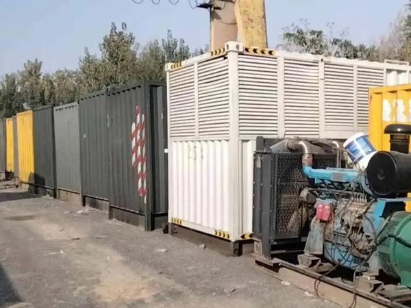 黄浦200KW柴油发电机机组每小时油耗是多少?